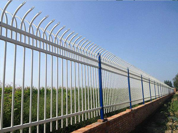 上海双弯头锌钢护栏